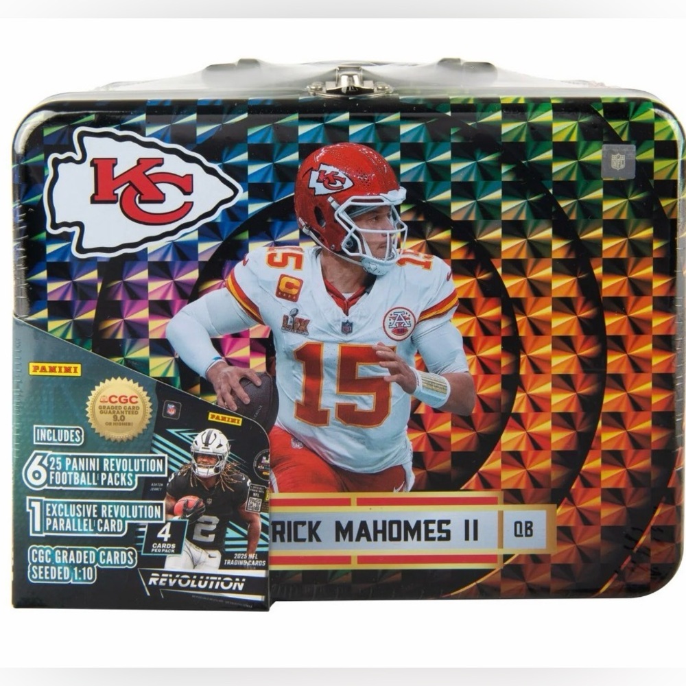 NFL Kansas City Chiefs Patrick Mahomes limited collector's edition trading cards